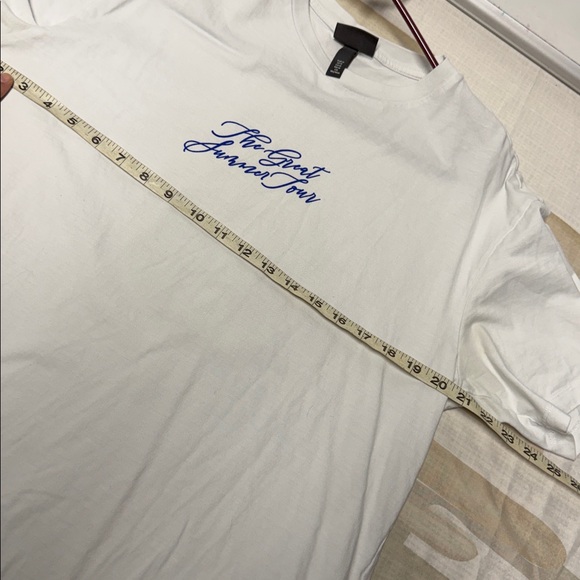 H&M the great summer tour white Tee with Yellow  lemon Graphic size medium - Picture 5 of 6